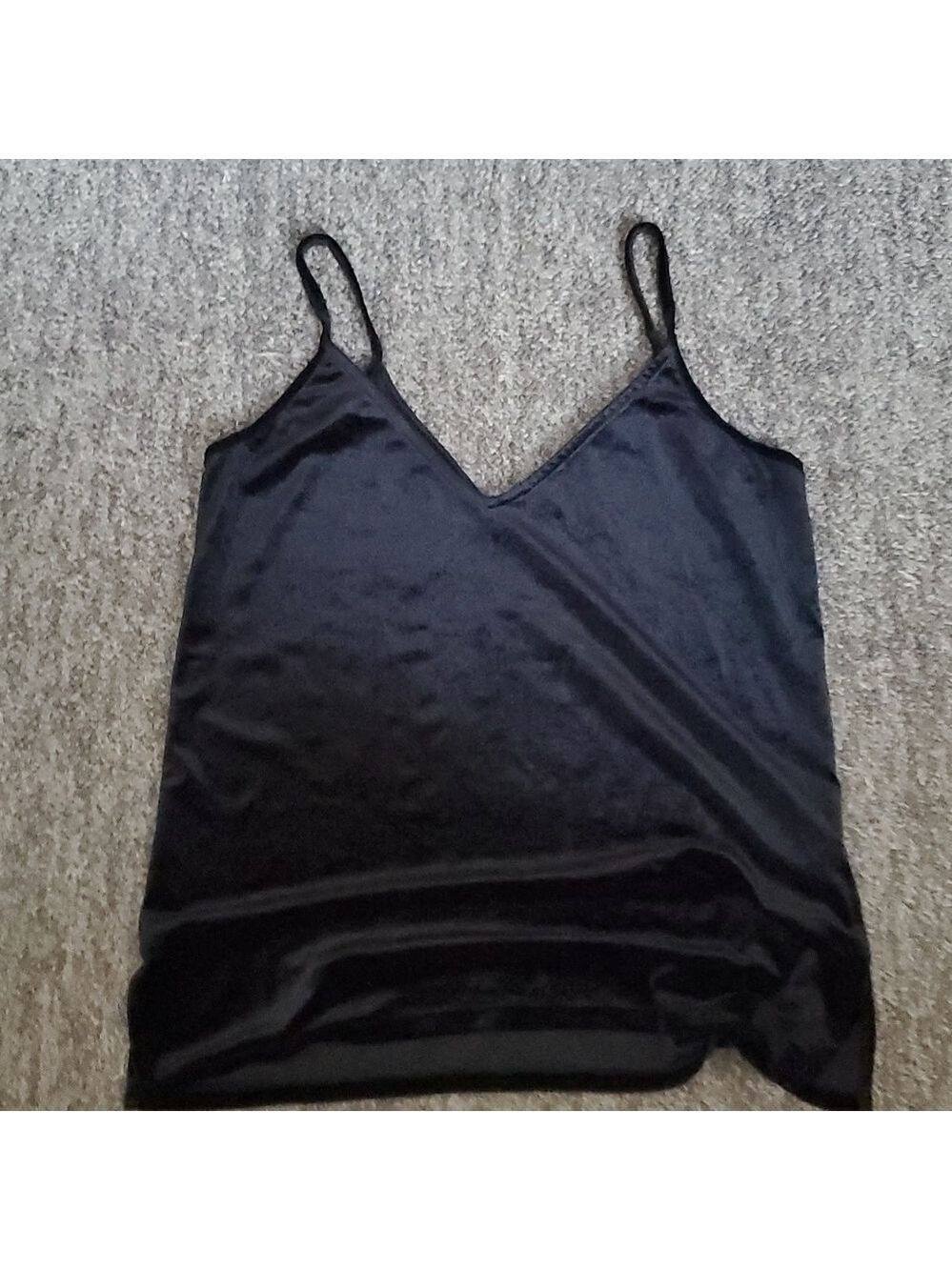 Ladies top size medium $5 when 2 or more items are purchased
